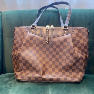 Like new!!! Louis Vuitton zip top purse